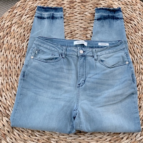 Judy Blue Colby Release Hem Skinny Jean - Picture 4 of 16